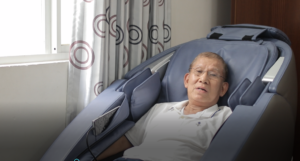 LỢI ÍCH CỦA GHẾ MASSAGE CHO NGƯỜI GIÀ