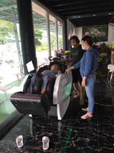 [Ghế massage cho người già] 5 lý do nên mua ghế massage cho người già 21