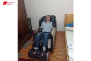 "Ghế massage giúp tôi giải quyết được rất nhiều các cơn đau nhức cơ thể"_ anh Cao, Hà Nội 19