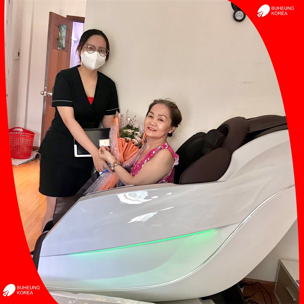 ghế massage dành cho người già