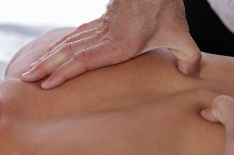 Massage Bấm Huyệt Là Gì: Công Dụng, Dành Cho Ai 4