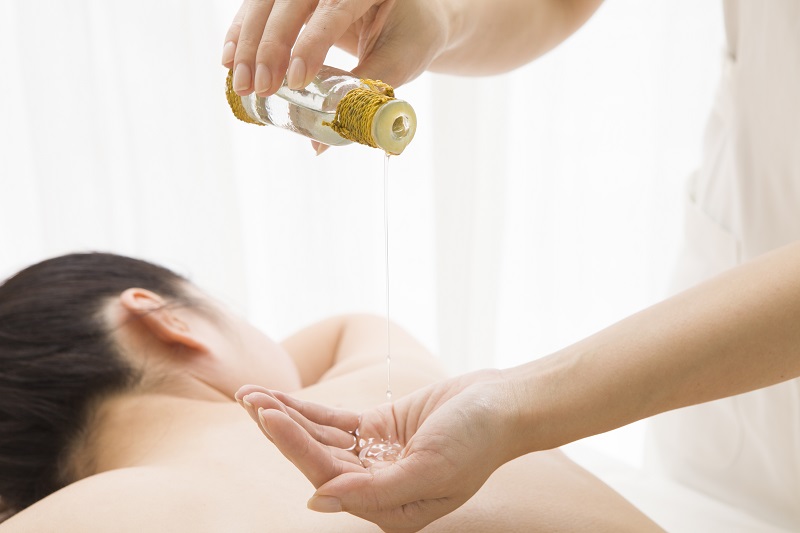 Từ A-Z Cách Massage Lưng Thư Giãn Giảm Mệt Mỏi 2
