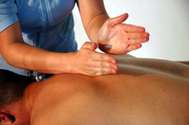 7 Phương Pháp Massage Toàn Thân & Lợi ích Mang Lại 2 7 Phương Pháp Massage Toàn Thân & Lợi ích Mang Lại 2