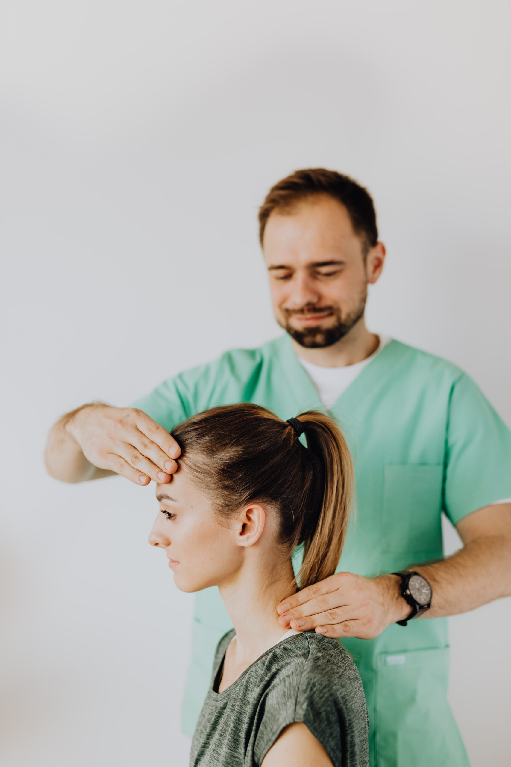 11 Cách Giảm Đau Vai Gáy Chỉ Sau 10 Giây Hiệu Quả 4