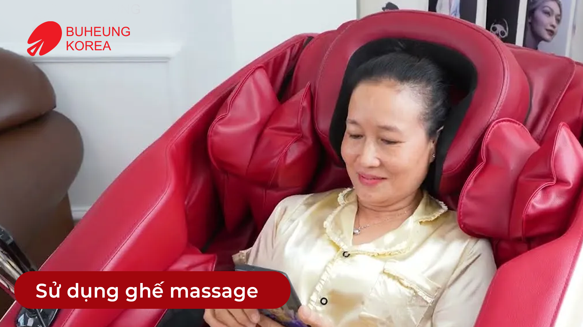 7 Cách Giảm Căng Cơ, Khó Chịu Nhanh, Hiệu Quả 4 Minh họa sử dụng ghế massage giúp giảm căng cơ