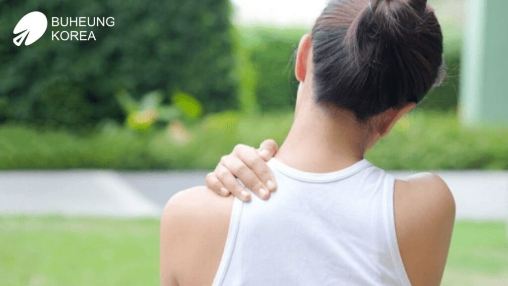 Giảm căng cứng vai gáy cho dân văn phòng: Hiểu rõ nguyên nhân, hậu quả và 7 chiến lược cải thiện hiệu quả 3 Giảm căng cứng vai gáy cho dân văn phòng: Hiểu rõ nguyên nhân, hậu quả và 7 chiến lược cải thiện hiệu quả 2