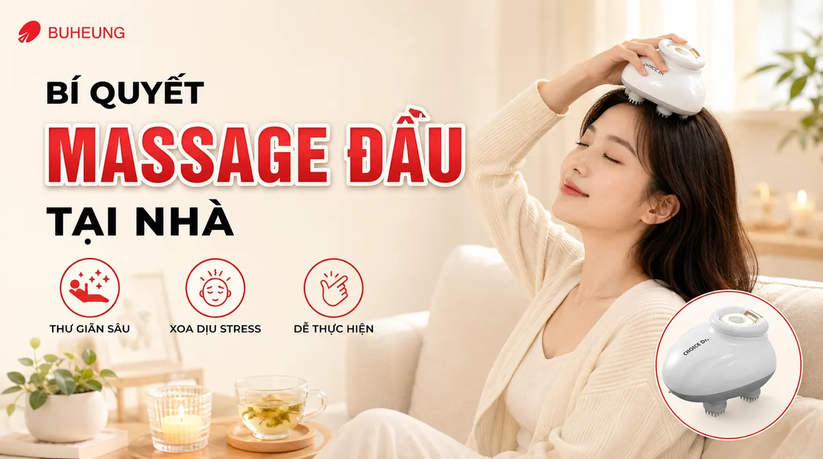 Hình ảnh người phụ nữ đang tự massage đầu tại nhà trong không gian thư giãn với ánh sáng dịu, nến thơm, tượng trưng cho sự giảm căng thẳng và chăm sóc tóc khỏe mạnh. (massage đầu tại nhà, thư giãn)