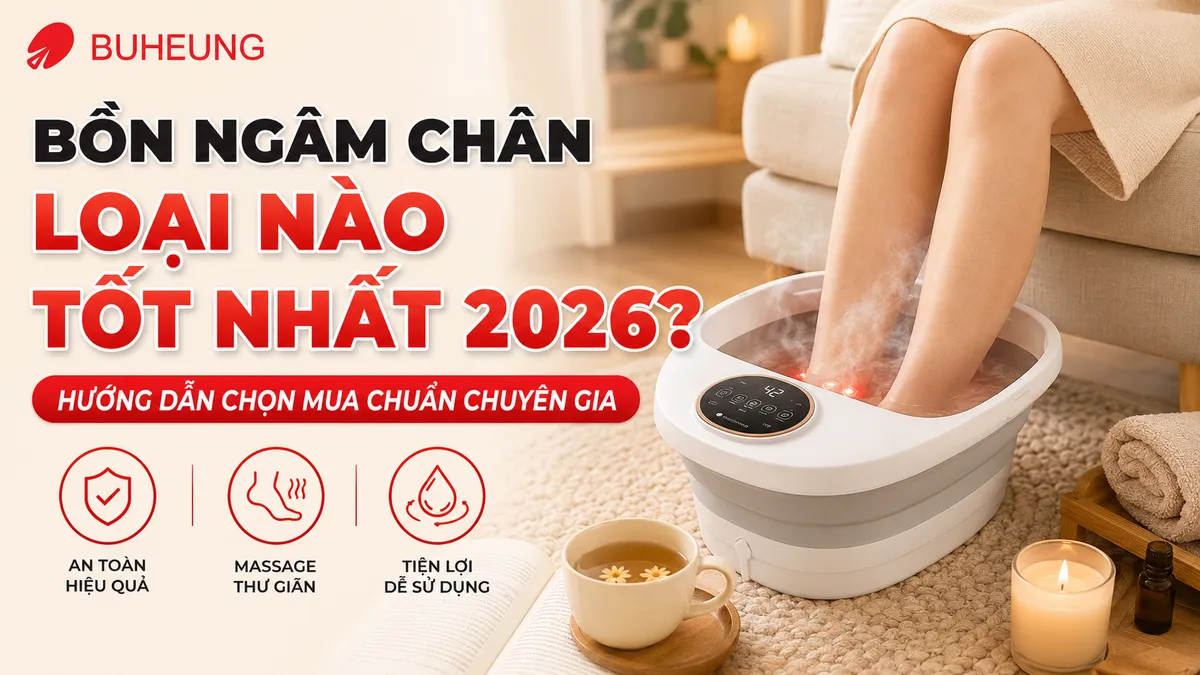 Đôi chân thư giãn trong bồn ngâm chân hiện đại, không gian ấm cúng, bồn ngâm chân tốt nhất 2024.