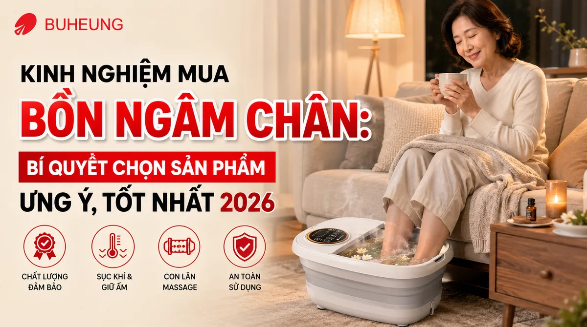 Kinh nghiệm mua bồn ngâm chân: Bí quyết chọn sản phẩm ưng ý, tốt nhất 2026 2 Hình ảnh người phụ nữ thư giãn ngâm chân trong bồn ngâm chân nước ấm, có sủi bọt và tinh dầu, mang lại cảm giác dễ chịu và giảm stress sau một ngày dài.
